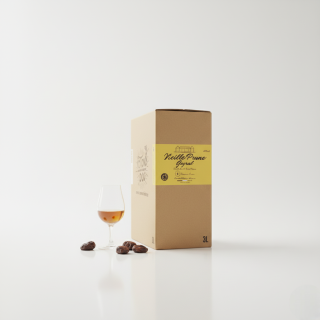 BIB 3L Vieille Prune Gayral format familial, packaging cartonné avec verre de digestif et pruneaux sur fond blanc.