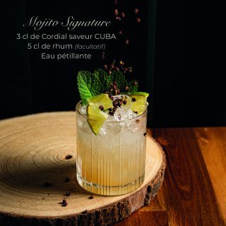 Verre de cocktail Mojito rafraîchissant préparé avec le Cordial saveur Cuba