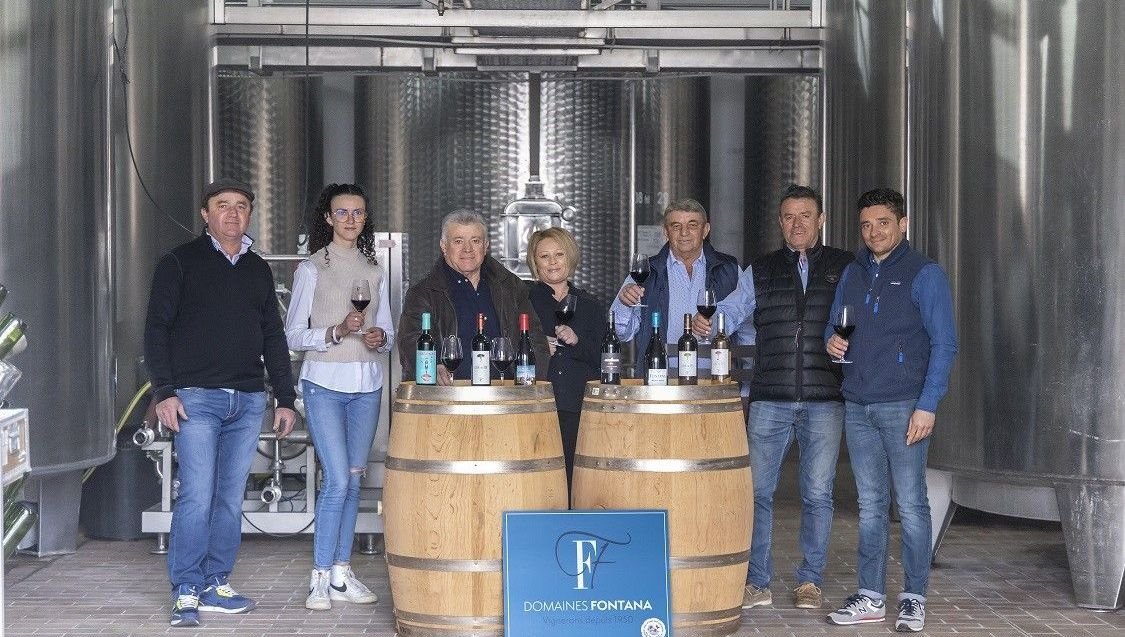 La famille Fontana, vignerons à Gensac en Gironde, vente directe de vin de Bordeaux